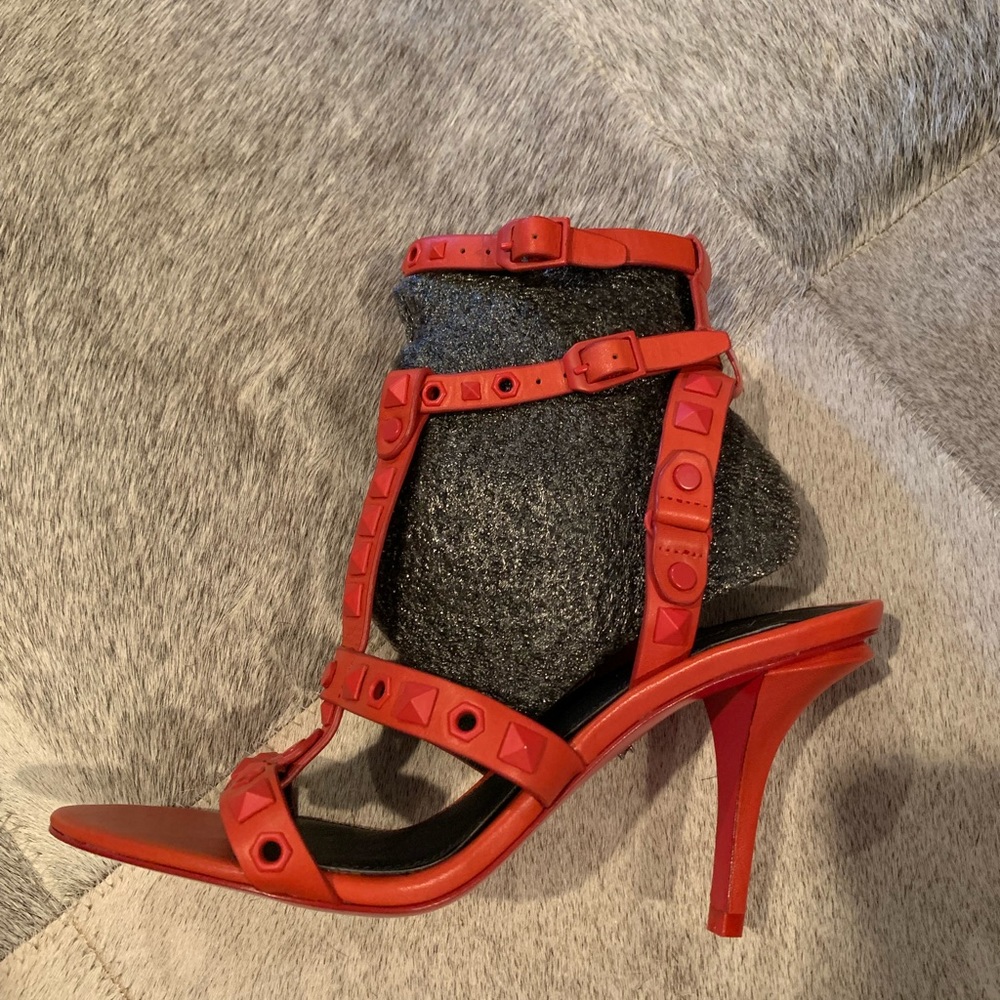 new shoes size 6.5 without a box, leather red ... by Kenneth Cole